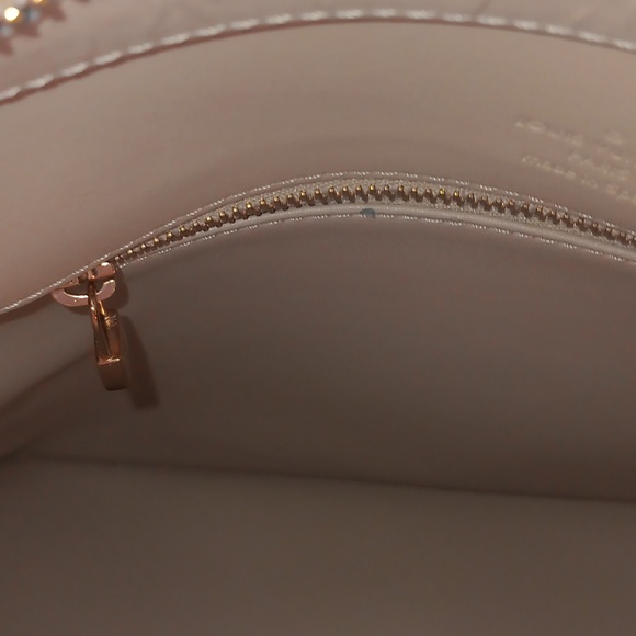 AUTHENTIC Louis Vuitton Monogram Vernis yellow zip top tote - Picture 10 of 16